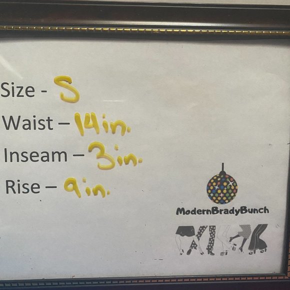 Verty Super Cute White Shots with Bows! Sz S - Picture 9 of 9